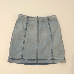 Free People We The Free Modern Femme Denim Skirt, Starwash, light denim, size 0